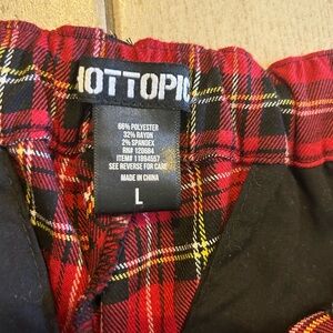 Hot Topic woman’s Red Plaid pants